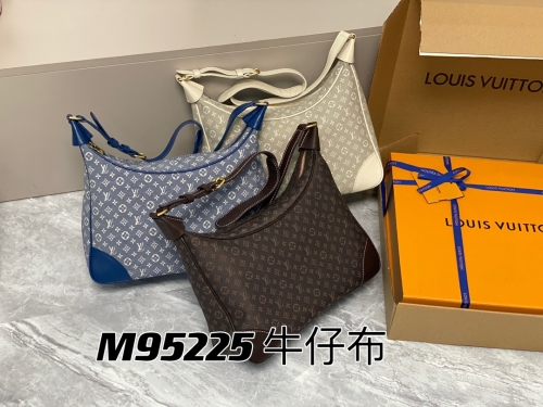 No.55291   M95225    19*30*10cm  Medieval bag series, Boulogne handbag Medieval croissant, Monogram canvas