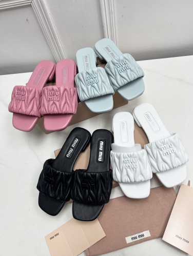 No.63626  size 35-40 MiuMiu2023ss Spring/Summer New Flat Sheepskin Sandals and Slippers