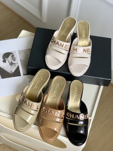 No.63674   size 35-40  CHANEL  Letter half drag series, high set wrinkle patent leather series~  Cowhide upper