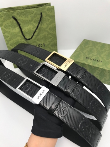 No.90753   GUCCI  Made of premium Gucci Signature genuine leather and adorned with a double G trademark buckle, 3.5cm wide