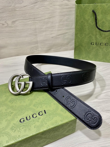 No.90776   GUCCI  Double sided top layer cowhide embossed, with exclusive customized precision hardware clasp, with a width of 4.0cm