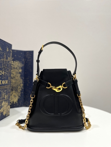 No.55431   9278    24*10*24.5cm   C'est series, black cowhide, detachable chain shoulder strap