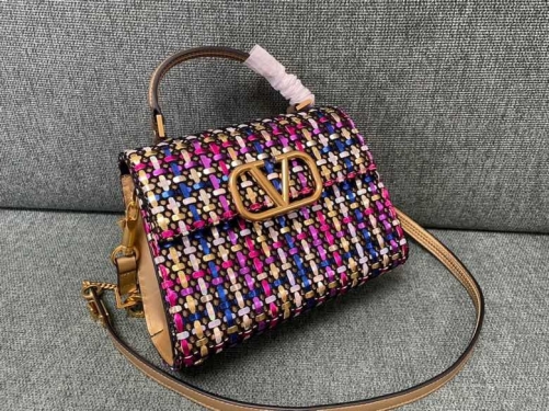 No.55484     0530    22*16*9cm   Hand woven Briefcase, color, 2 compartments, interspersed with 1 zipper pocket and 1 flat opening pocket