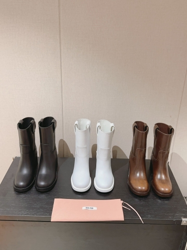 No.63913  New Miumiu Miu 2023/SS Made Old Metal Knight Boots, Custom Polished Cowhide, Sizes 35-40