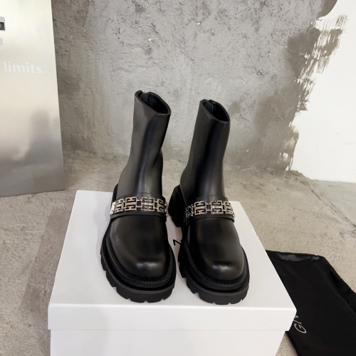 No.64174   Givenchy  Round toe chain buckle thick sole short boots. Imported custom cowhide. Size: 35-41