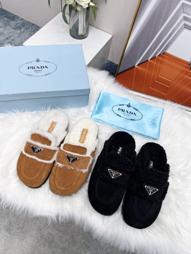 No.64187  PRADA  Wool slippers. Imported wool. Size 35-42