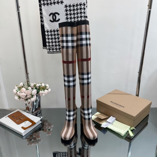 No.64210  Burberryy Round toe thick heel plaid elastic knitted stockings and boots. Original customized yarn cylinder, sizes 34-41