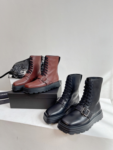 No.64215   JIL SANDER  Chelsea Mid Boot. Customized cowhide. Size 35-40