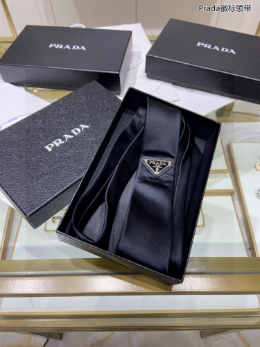 No.91025   PRADA  Prada logo tie. LOGO jacquard tie. 95% top-notch handmade customization
