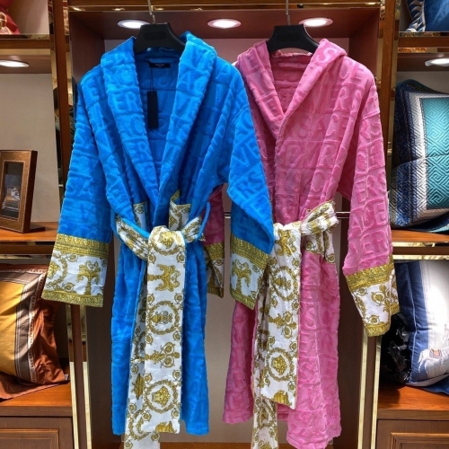 No.90882 robes