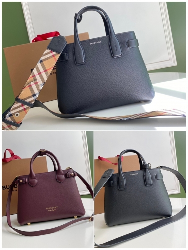 No.55860   26*12*19cm  The banner handbag. Grain grain calf leather