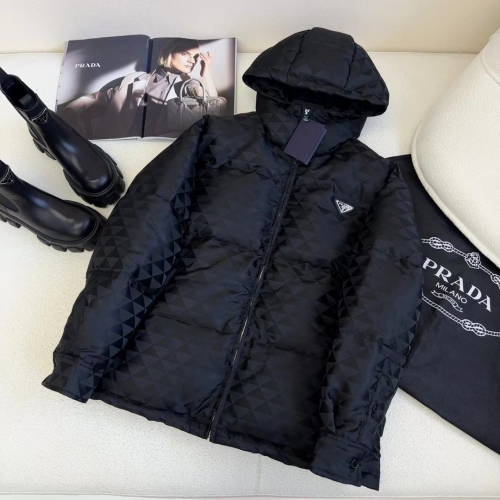 No.91066  PRADA 23ss - Autumn/Winter New Regenerated Nylon Triangle Jacquard Bread Down Coat, 90% White Goose Down. Size S-M-L