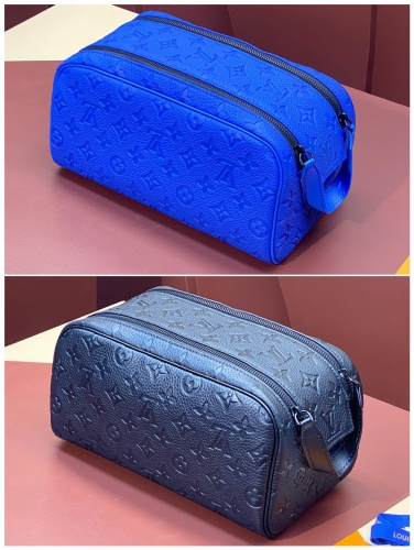 No. 55994   M82576  M59478 47528 28*15*16.5cm  Dopp Kit toilet bag. Embossed grain Taurillon leather