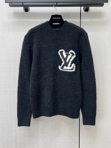 No.91084   LV  New products at the early autumn 2023 counter. Lamb cashmere couple top with 60% sheep wool. Size S-M-L