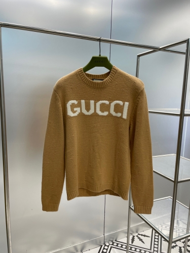 No.91090   GUCCI  Letter thick needle pullover sweater. Size S-M-L