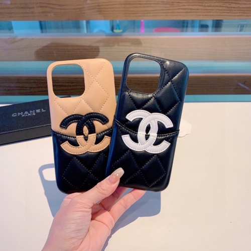 No.91120   Chanel Big C phone case color matching card insert, card pack phone case, sheepskin three pack soft case