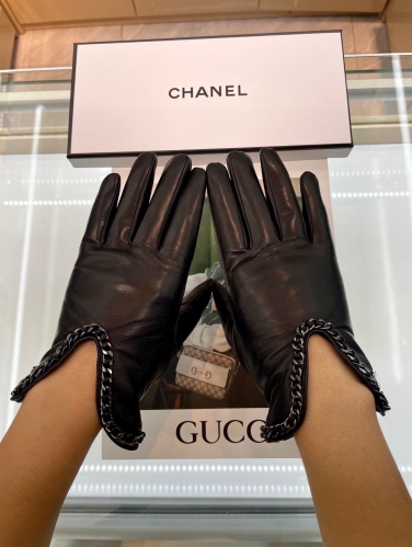 No.91237   Chanel sheepskin gloves Imported polished leather Size M-L