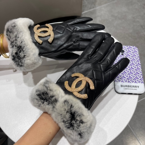 No.91247   Chanel lazy rabbit fur sheepskin gloves Size M-L