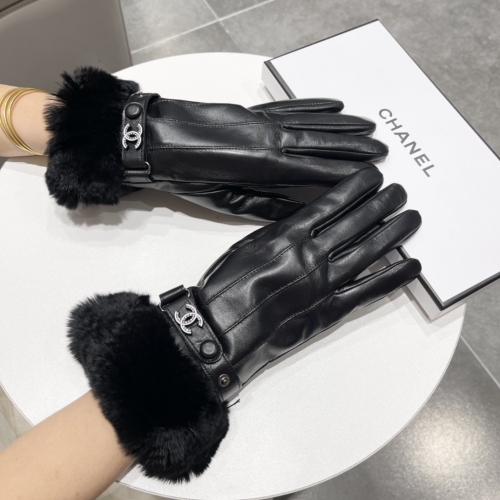 No.91249   Chanel lazy rabbit fur sheepskin gloves Size M-L