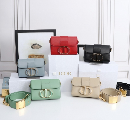 No.56096 669580 17.5 x 11.5 x 5 cm D6713-1 Montaigne bag