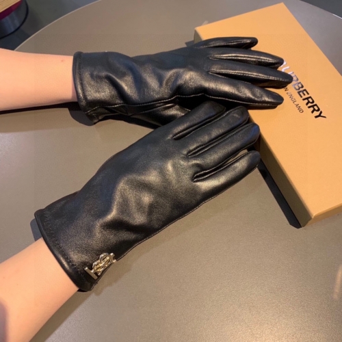 No.91297  Burberry Sheepskin gloves Size M-L