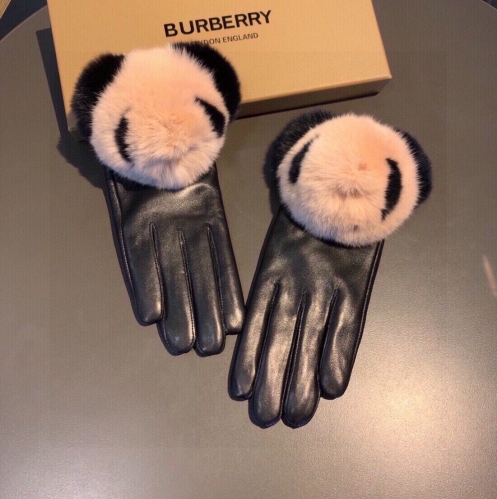 No.91303   Burberry Sheepskin gloves Size M-L