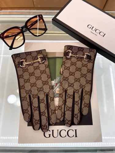 No.91290   Gucci Sheepskin gloves Size M-L