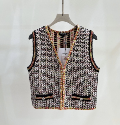 No.91345   Chanel V-neck knitted vest Size s-m-l