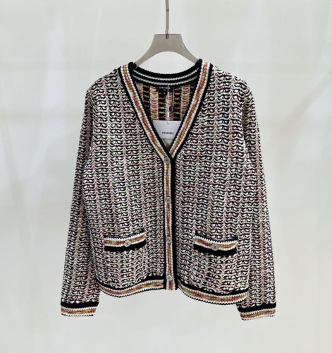 No.91344     Chanel V-neck knitted cardigan Size s-m-l