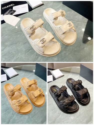 No.64520   Chanel Beach Slippers Size: 35-42