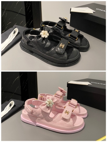 No.64515   Chanel 2024 New Beach Shoes Cowhide with inner lining and sheepskin Size: 35-42