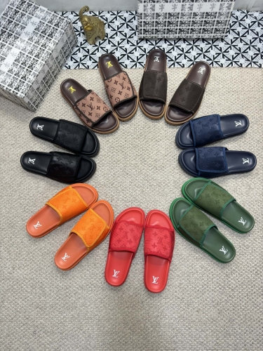 No.64647   LV New embossed slippers Italian imported fabric Size: 38-45