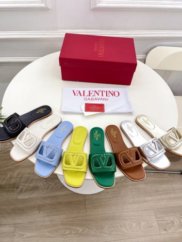 No.64748   Valentino Large V-buckle hollow sandals High customized calf leather+imported mixed breed sheepskin lining Size: 35-43