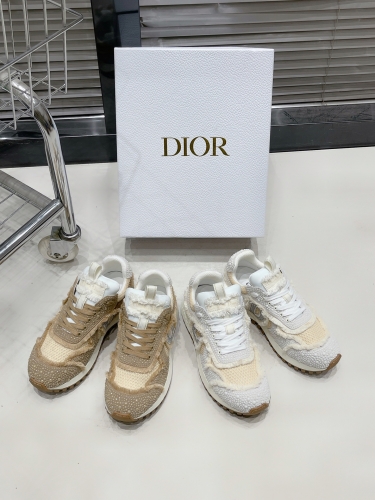 No.64837     Dior The new C-est series of casual sports shoes with pearl ironing technology Complex splicing of original fabric Size:35-40