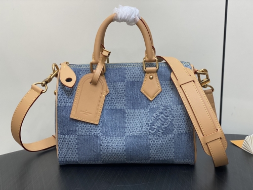 No.56804      M40700     25*15*11cm    Keepall Bandouli è re 25 handbag Blue plaid denim