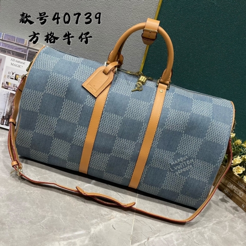 No.56846    M40739    50*29*23cm   Keepall Bandouli è re 50 travel bag Checkered denim