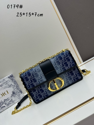 No.56934   0179  25*15*7cm  0282  21*12*6cm    0189  24*17*6cm   Montaigne East West Chain Handbag  Blue Denim Dior Oblique jacquard fabric