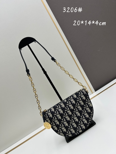No.56933    3206    20*14*4cm    Callisto chain handbag Blue Oblique print material