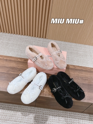 No.64891    Miu Miu New autumn and winter fur shoes Wool material Size  :  35-40