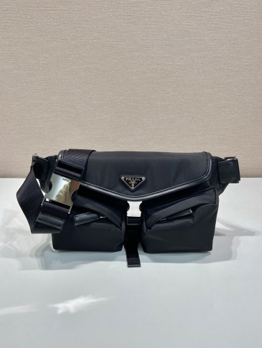 No.57011     2VH174    24*18*5.5cm   New chest bag/waist bag Nylon fabric+calf leather