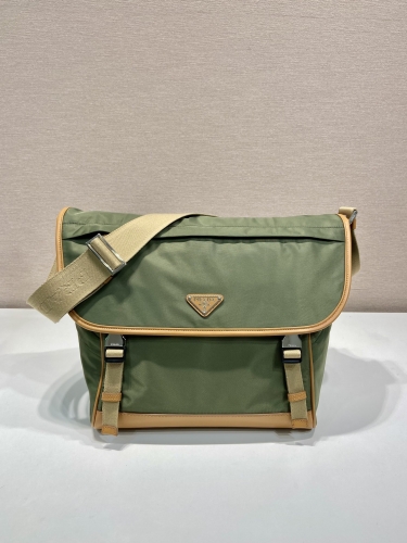 No.57012    2VD052    30*27.5*14.5cm   Postman bag large size New color olive green Re Nylon recycled nylon fabric