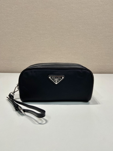 No.57021    2NE063    19*9*7cm    New handbag  Made of innovative recycled nylon fabric Re Nylon