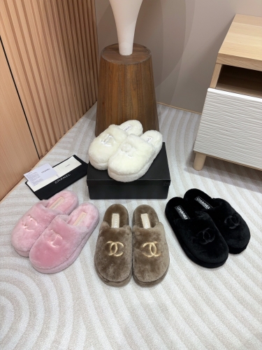 No.64978    Chanel Wool slippers, thick soled woolen shoes Imported wool Electric embroidery large double C shoe upper 35-41