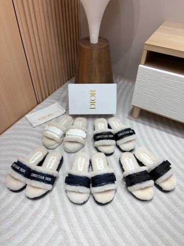 No.64987   Dior  Mao Mao Shoes Rubber Thick Bottom Velcro Mao Slippers Sheepskin shoe upper 35-43