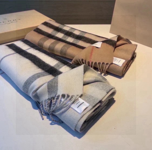 No.91589    2024.9.22   Burberry Cashmere scarf Alpine cashmere 190*36cm