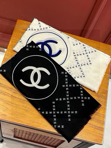 No.91569    2024.9.22   Chanel Double C logo grid square scarf 100% cashmere 140*cm