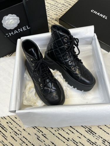 No.65192    Chanel Thick soled diamond Martin boots Oil leather shoe upper Mixed sheepskin lining 35-41