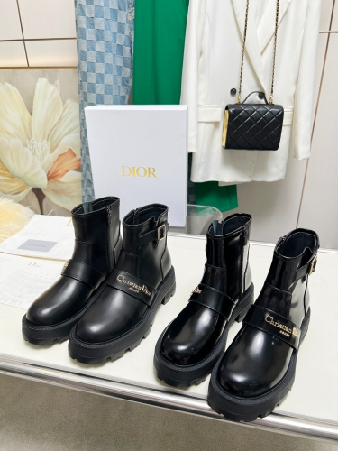 No.65201    Dior British style Block thick soled Martin boots Imported calf leather/Imported calf leather with open bead upper 35-41