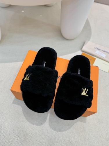 No.65207    LV Wool slippers Imported fur integrated shoe upper Imported sheepskin lining 35-41