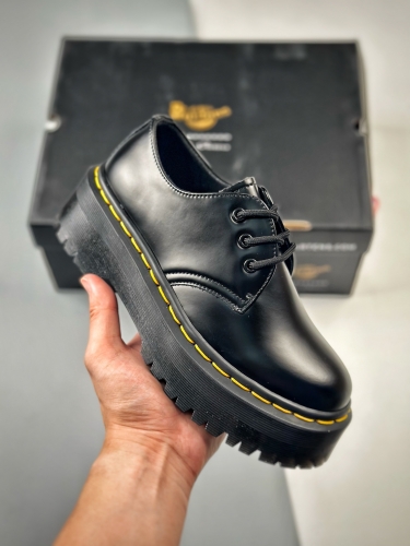 No.58960 Dr martens 博士马丁靴切尔西 chelsea boots 2976 size 35-40 for lady, size 39-44 for men